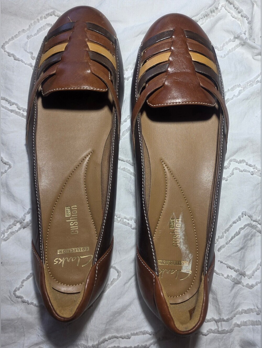 Clarks Collection Women's Brown Leather Slip On Comfort Flats Size 8.5